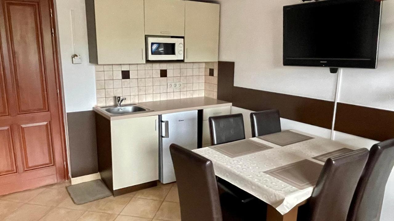 Gyula Var Panorama Apartman Zewnętrze zdjęcie