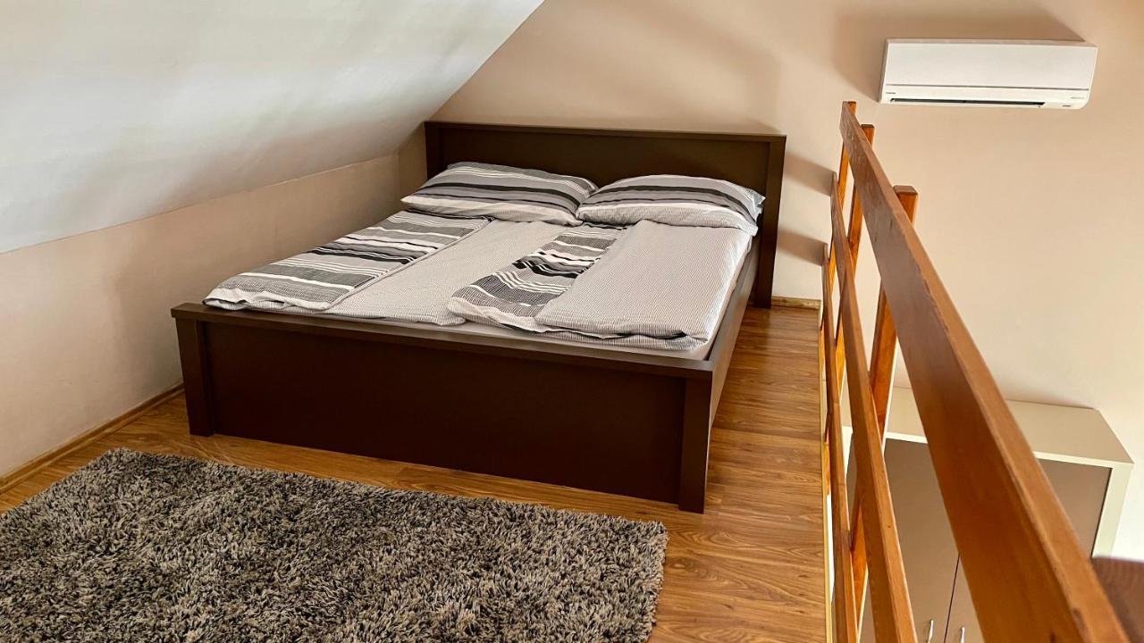Gyula Var Panorama Apartman Zewnętrze zdjęcie